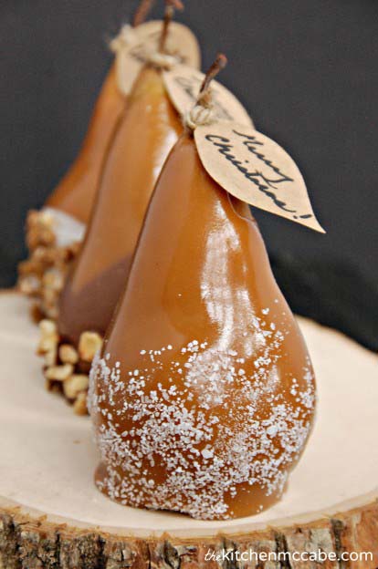 Caramel Dipped Pears #Christmas #food #gifts #trendypins