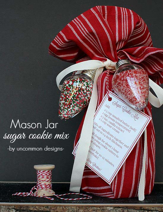 Christmas Sugar Cookie Mix in a Jar #Christmas #food #gifts #trendypins