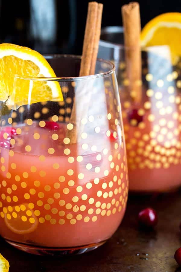 Cranberry Orange Mimosas #Christmas #breakfast #trendypins