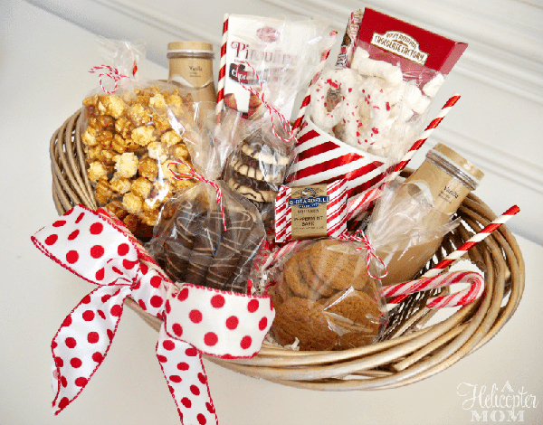 Easy DIY GIft Basket #Christmas #food #gifts #trendypins