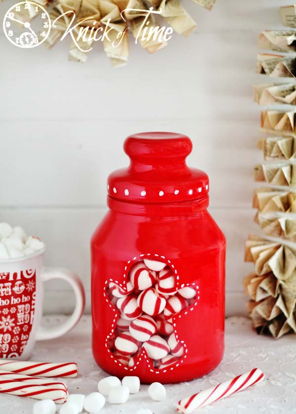 Gingerbread Man Painted Jar #Christmas #food #gifts #trendypins