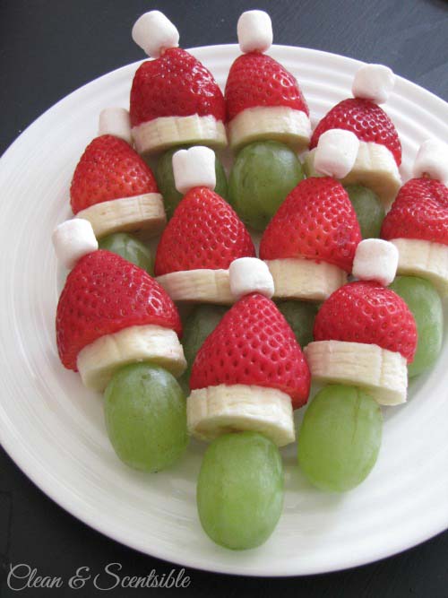Grinch Fruit Skewers #Christmas #breakfast #recipes #trendypins