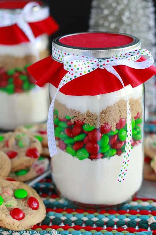 M & M Cookie Mix in a Jar #Christmas #food #gifts #trendypins