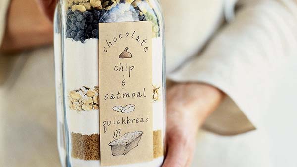 Quick Bread In A Bottle #Christmas #food #gifts #trendypins