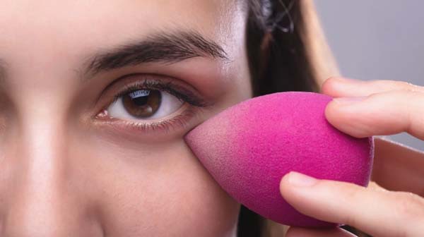 How To Use Blending Sponge #makeup #beauty #trendypins