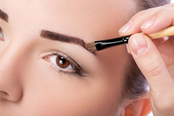 How To Use Eyebrow Brush #makeup #beauty #trendypins