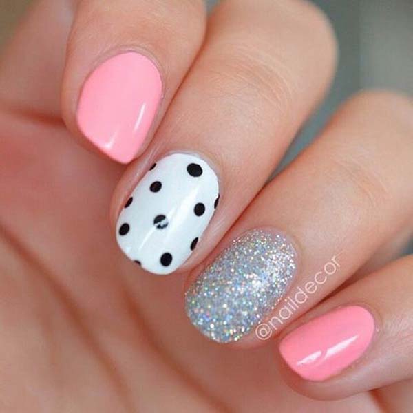 Black and White Polka Dot Accent Nail #polkadotnails #trendypins