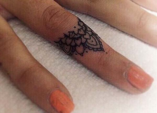Finger Knuckle Tattoo Design #tattoofinger #trendypins