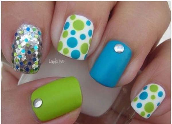 16. Lime Green and Blue Nails with Polka Dots and Sequins #polkadotnails #trendypins