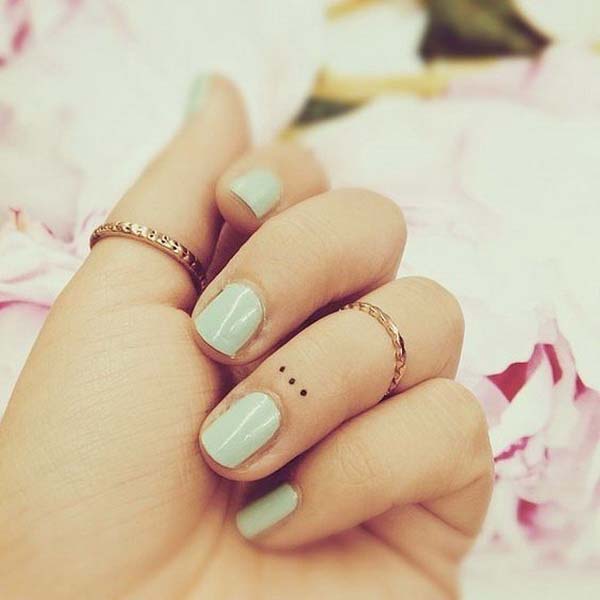Simple Dots Tattoo On Finger #tattoofinger #trendypins