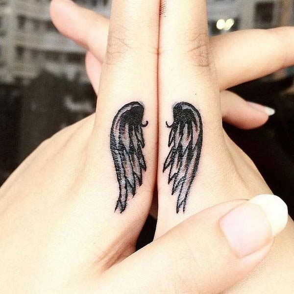 Sister Bond Finger Tattoo Design #tattoofinger #trendypins