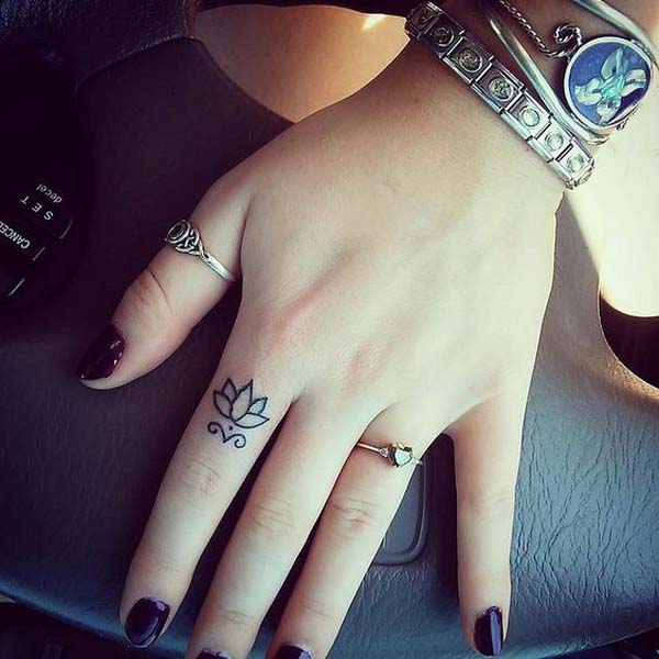 Small Lotus Flower Finger Tattoo #tattoofinger #trendypins
