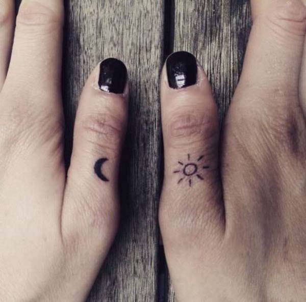 Tiny Sun and Moon Finger Tattoo #tattoofinger #trendypins