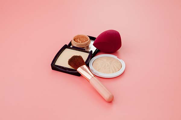 Why should I use face powders #powder #makeup #beauty #trendypins