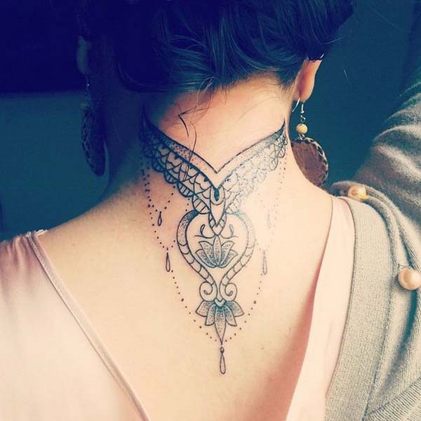 21.Delicate Tattoo on Back of the Neck #tattoos #necktattoos #trendypins
