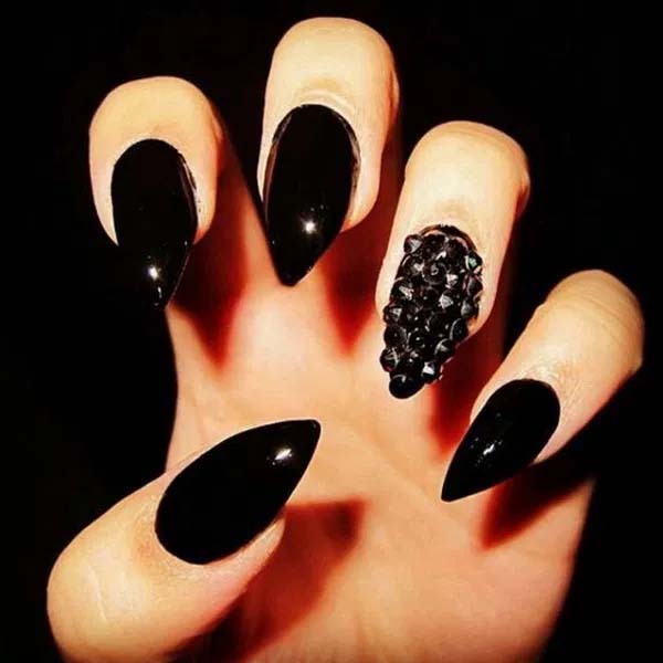 1. All Black Stiletto Nails With Studs #blacknails #beauty #trendypins