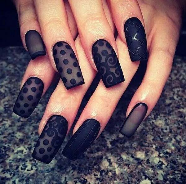 12. Black Lace Nail Design #blacknails #beauty #trendypins