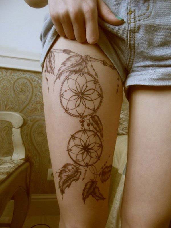 Girl Showing Her Dreamcatcher Tattoo On Leg #trendypins