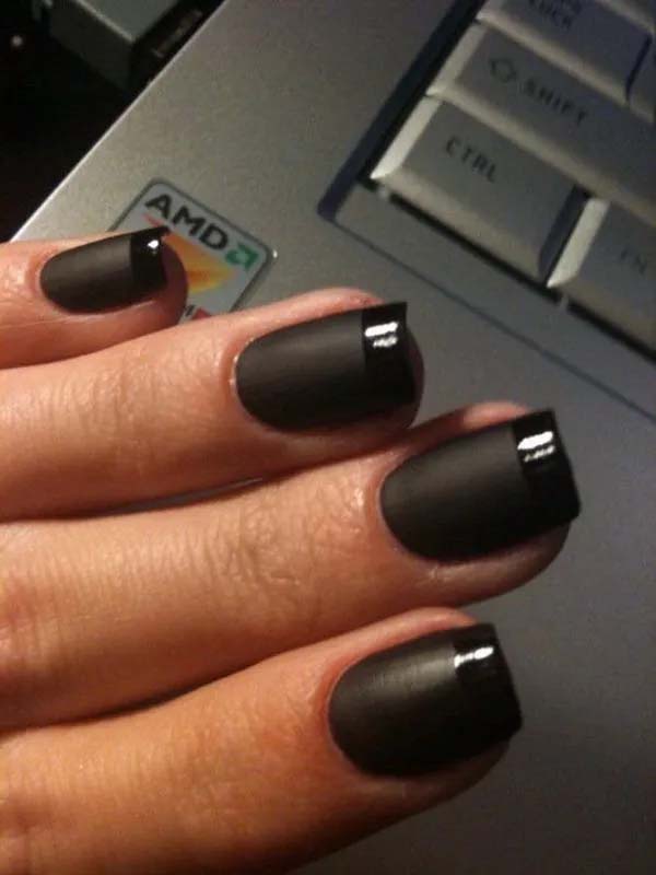23. Glossy French Tips Design For Black Nails #blacknails #beauty #trendypins