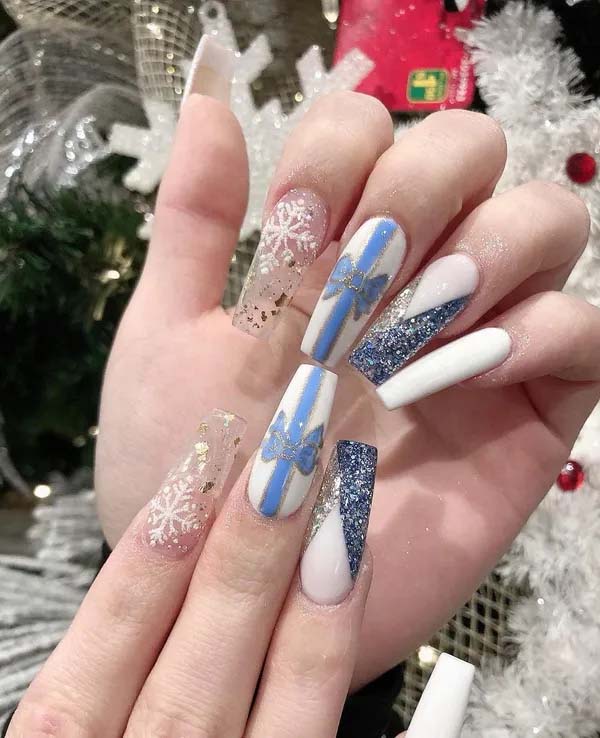 33. Snowflake Nail Design With Glitter #acrylicnails #beauty #trendypins