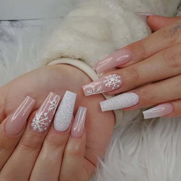 35. Snowflake Nail Designs #acrylicnails #beauty #trendypins