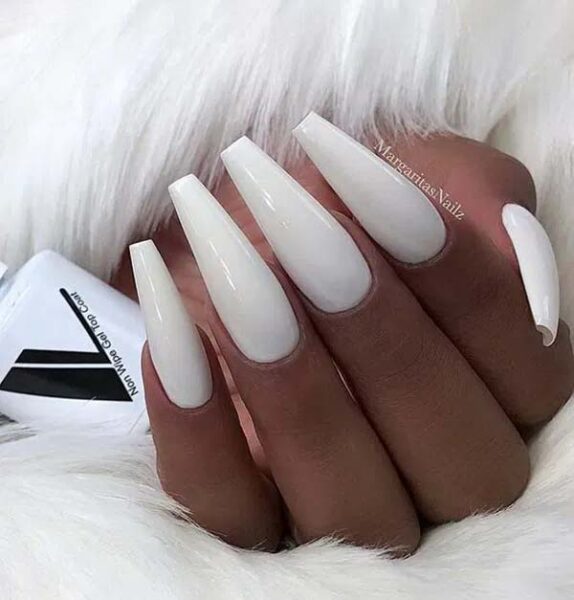 Brilliant Coffin White Nails #coffinnails #whitenails #trendypins