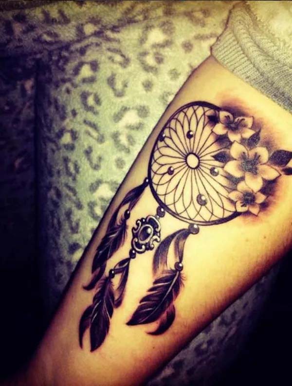 Dreamcatcher Tattoo Design #tattoo #dreamcatcher #trendypins