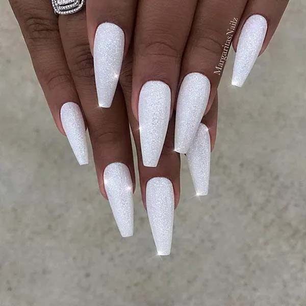 Haute Couture Coffin White Nails #coffinnails #whitenails #trendypins