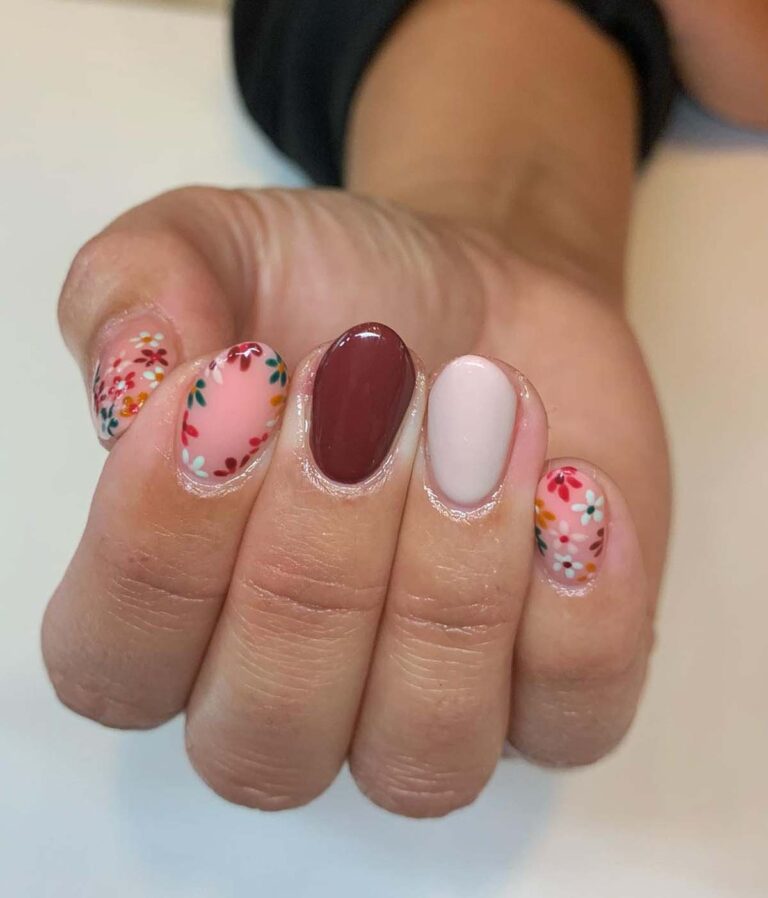 25 Fresh and Floral Spring Nail Designs to Blossom Your Look