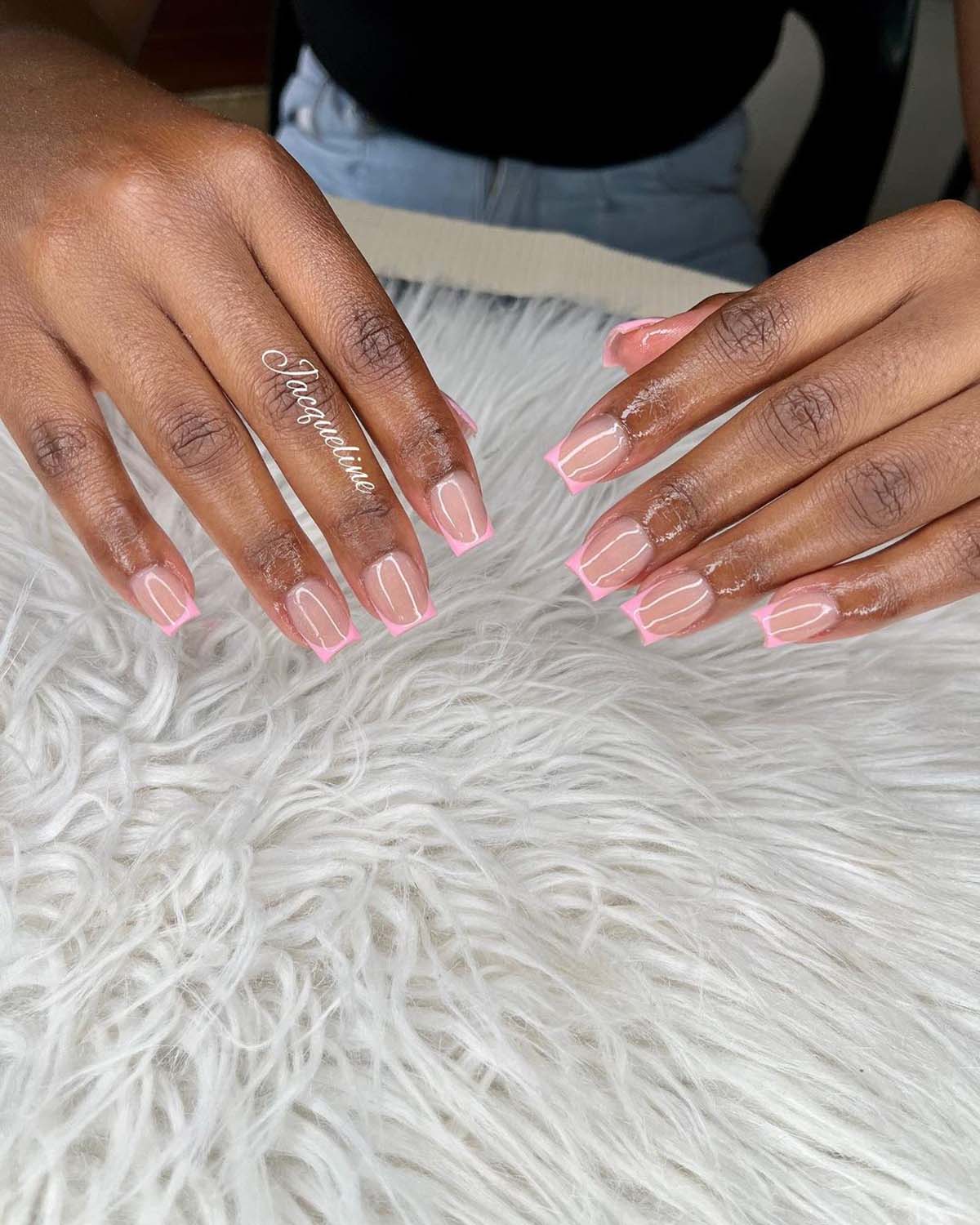 24 Chic and Simple Short Nail Designs for a Polished Look
