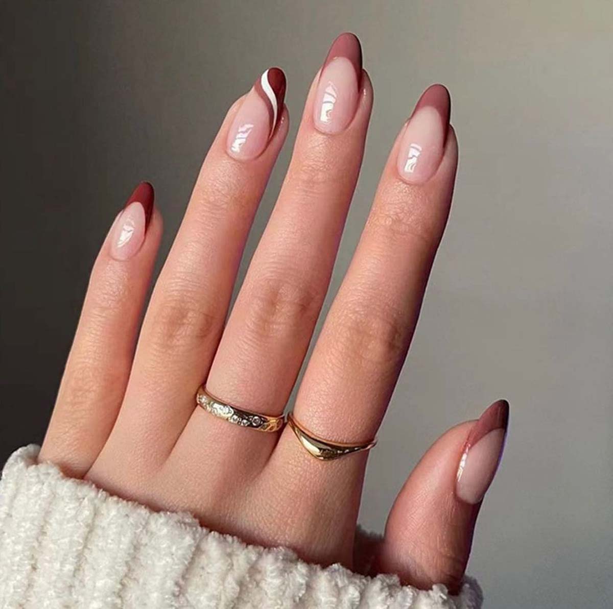 22 Amazing French Oval Nail Designs For Fall You Must Try 22 Amazing French Oval Nail Designs For Fall You Must Try