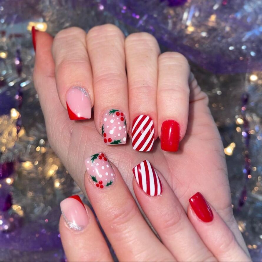 26 Simple Christmas Nails That Capture the Spirit of the Season