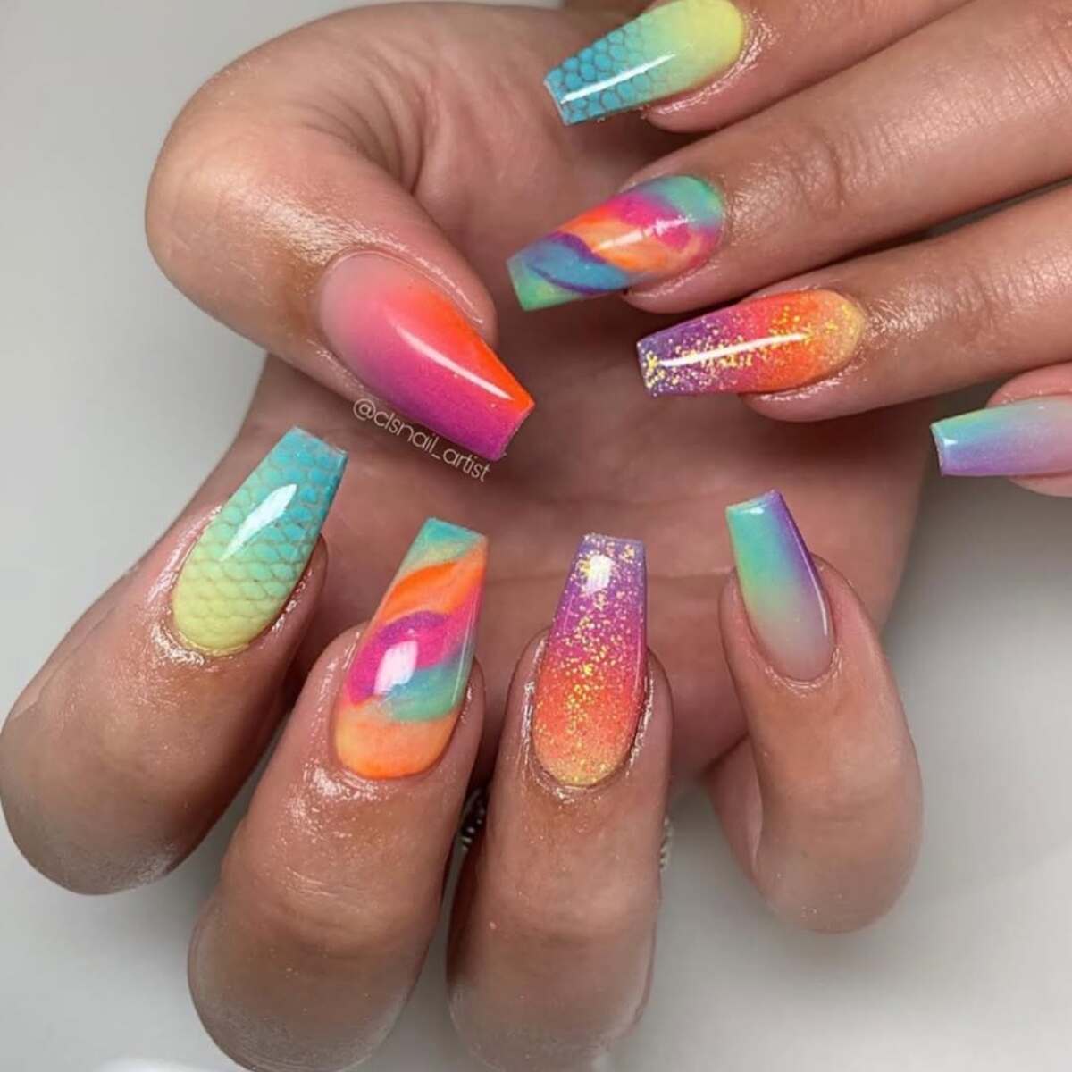 20. Mesmerizing Mermaid-Inspired Acrylic Nails