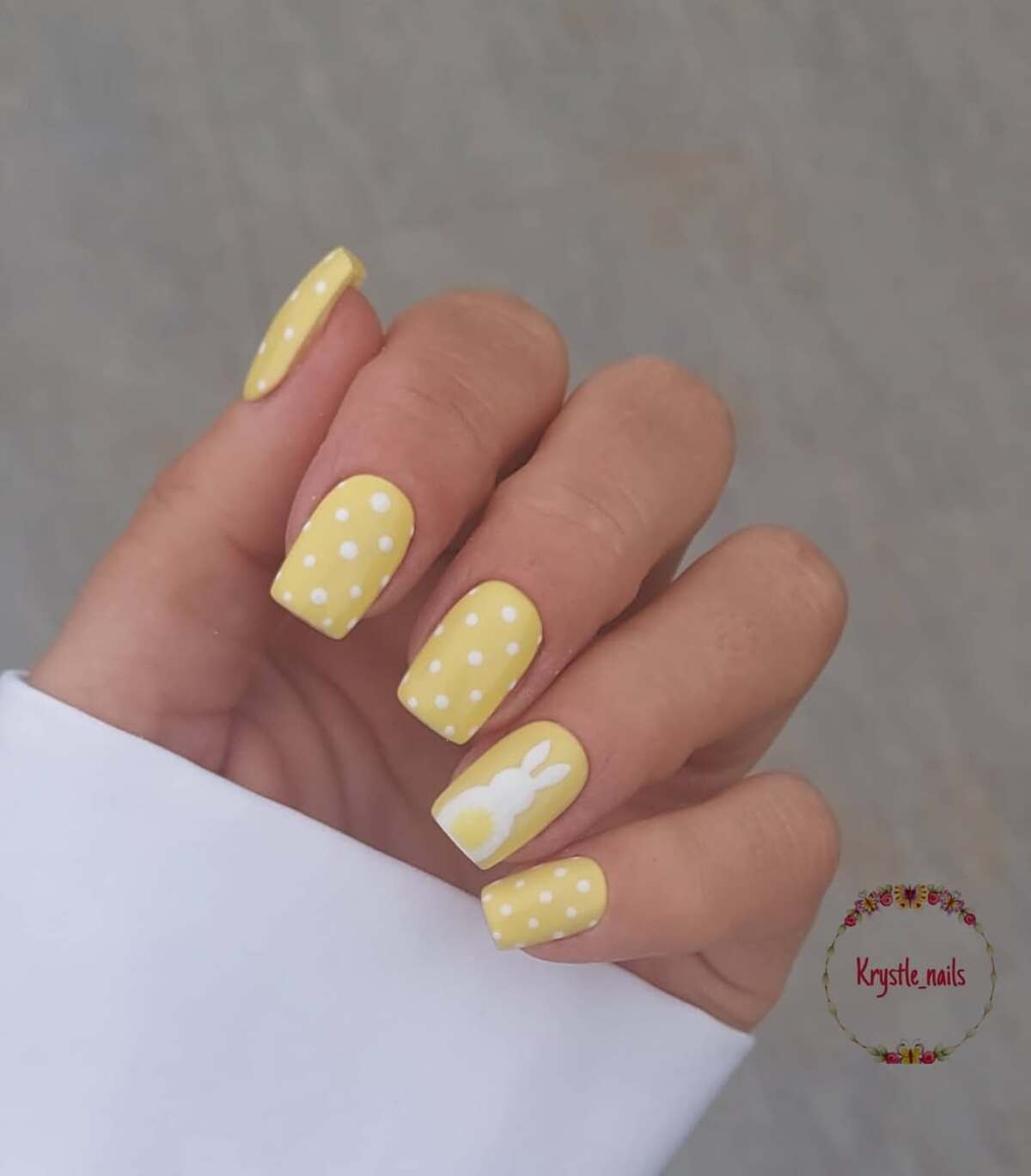 15. Sunshine Yellow Bunny and Polka Dot Nails