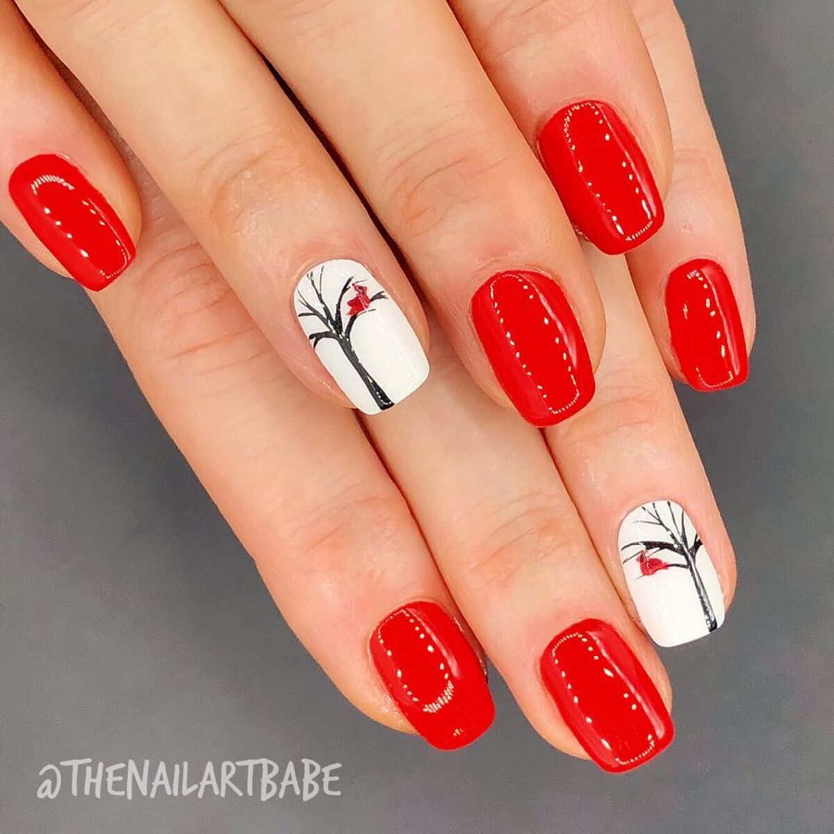 4. Minimalist Red and White Winter Wonderland