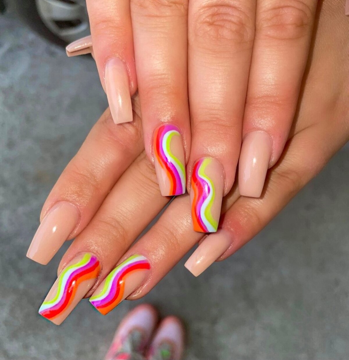 15. Nude Meets Neon for a Chic Contrast