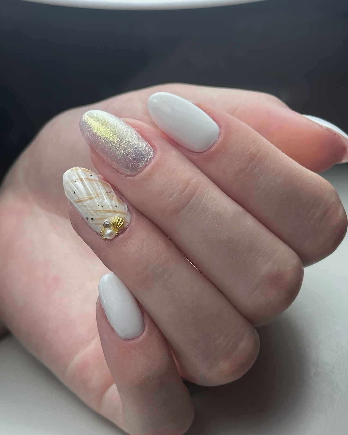 13. Beach-Inspired White & Gold Plaid Nails