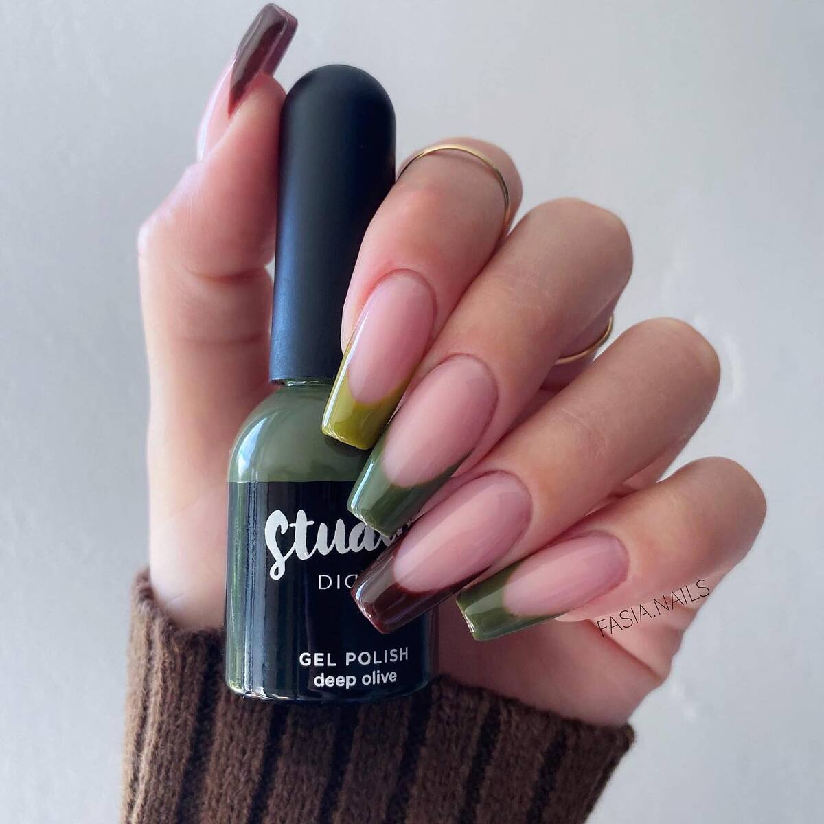 16. Sophisticated Autumn Ombre Tips
