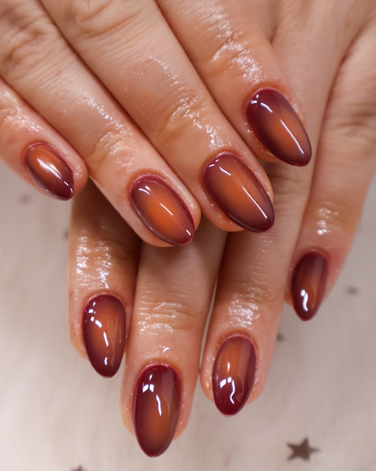 8. Glossy Amber Fade With Autumn Warmth