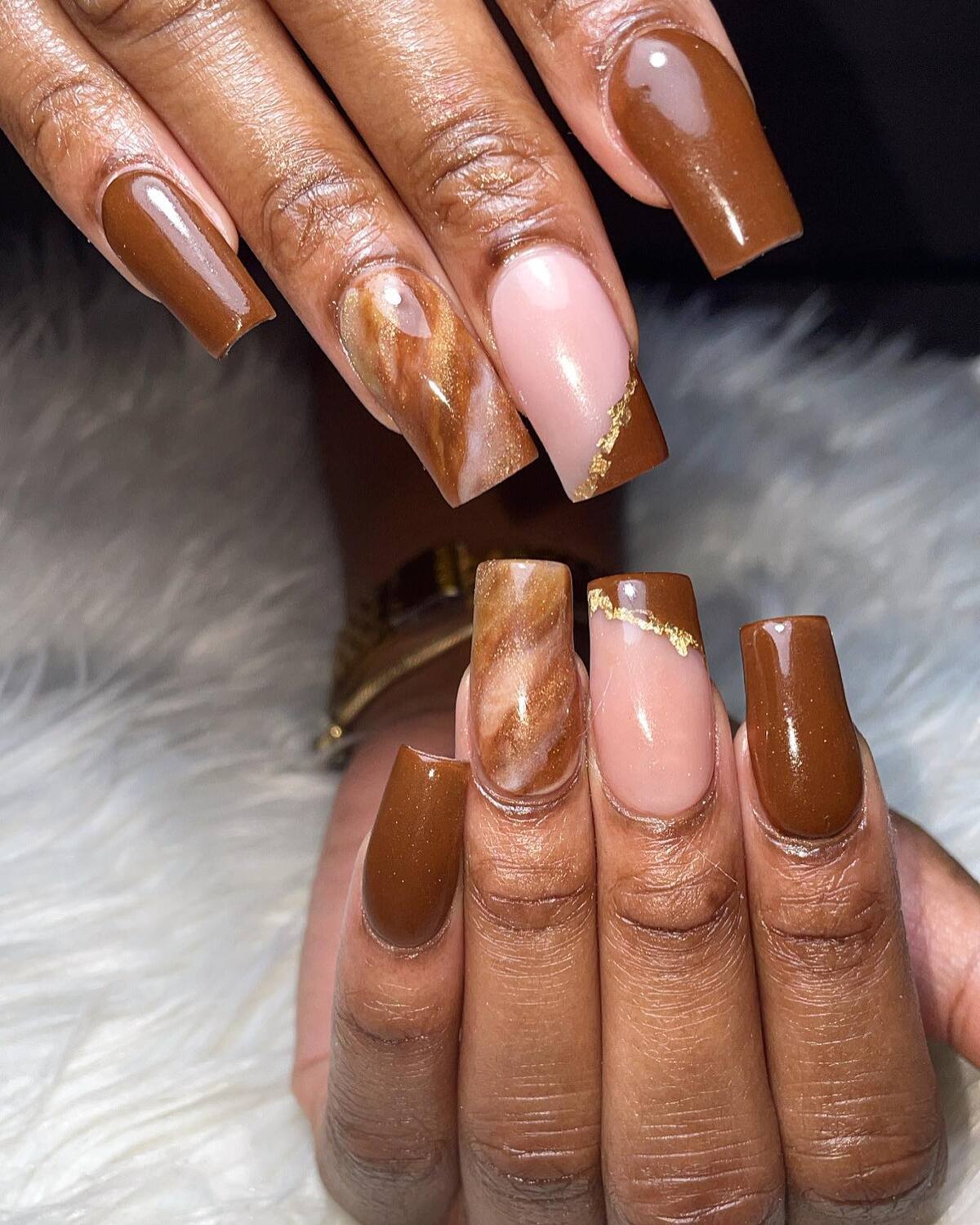 32. Caramel Marble and Gold Accent Chic