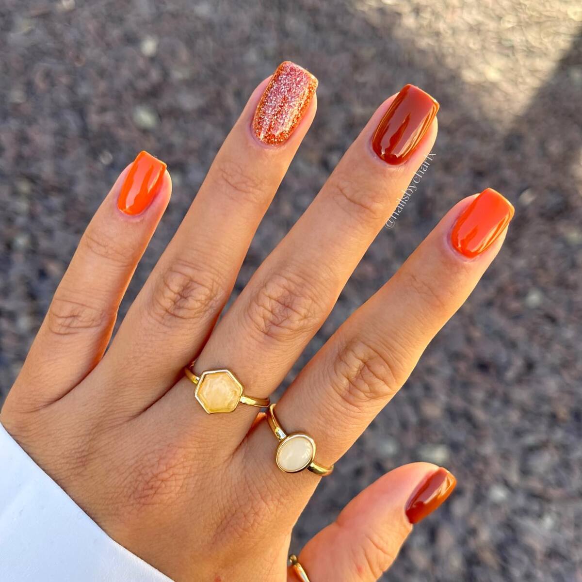 1. Warm Sunset Tones with a Touch of Glitter