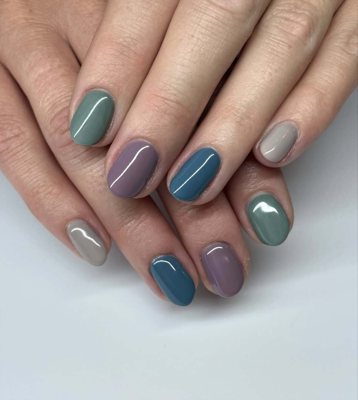 25. Muted Jewel Tones for Understated Fall Color