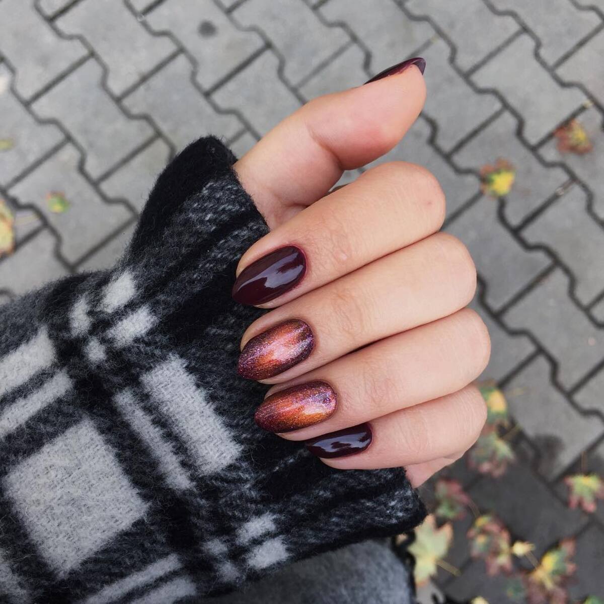 30. Mulled Wine and Metallic Flames