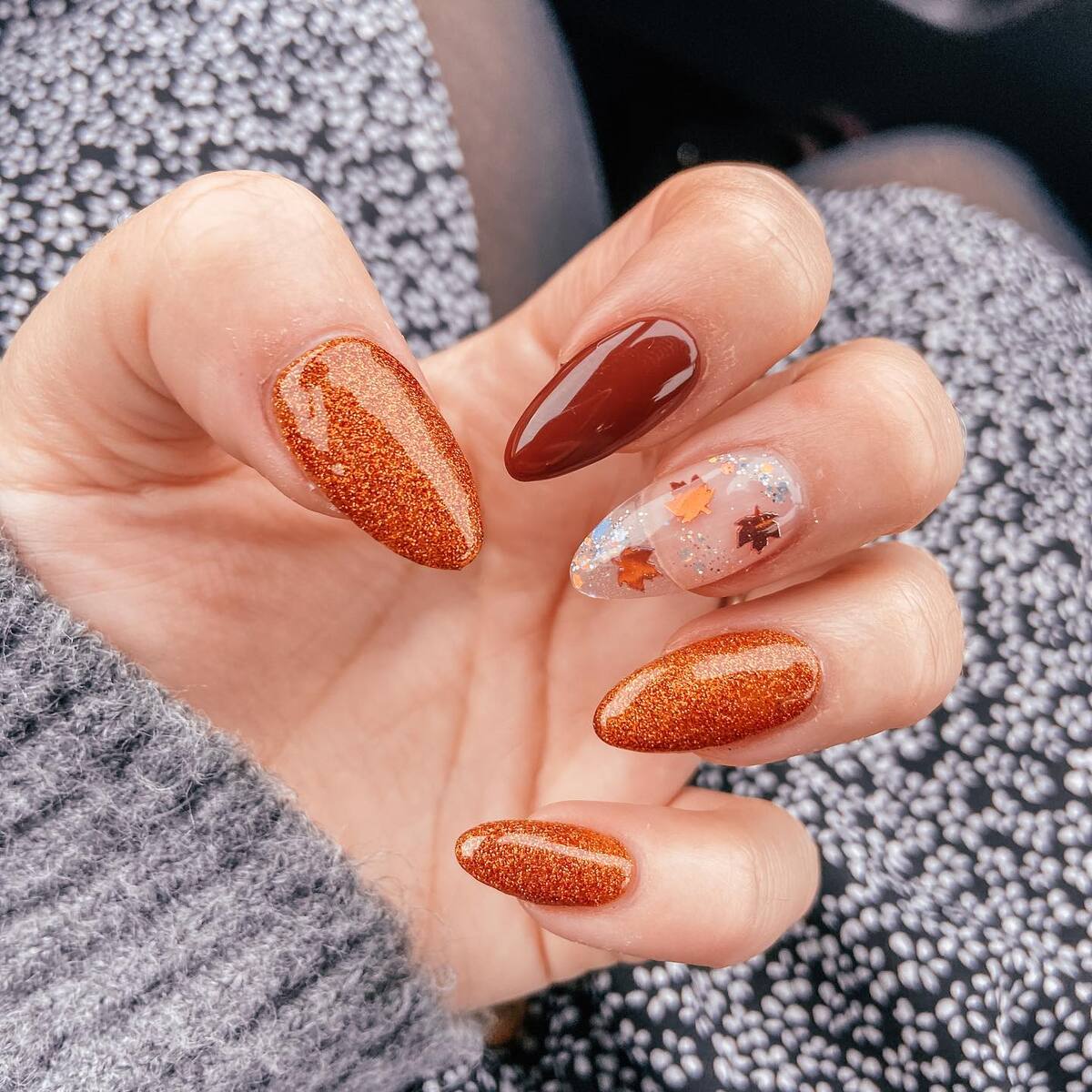 8. Pumpkin Spice Glitter and Autumn Charms