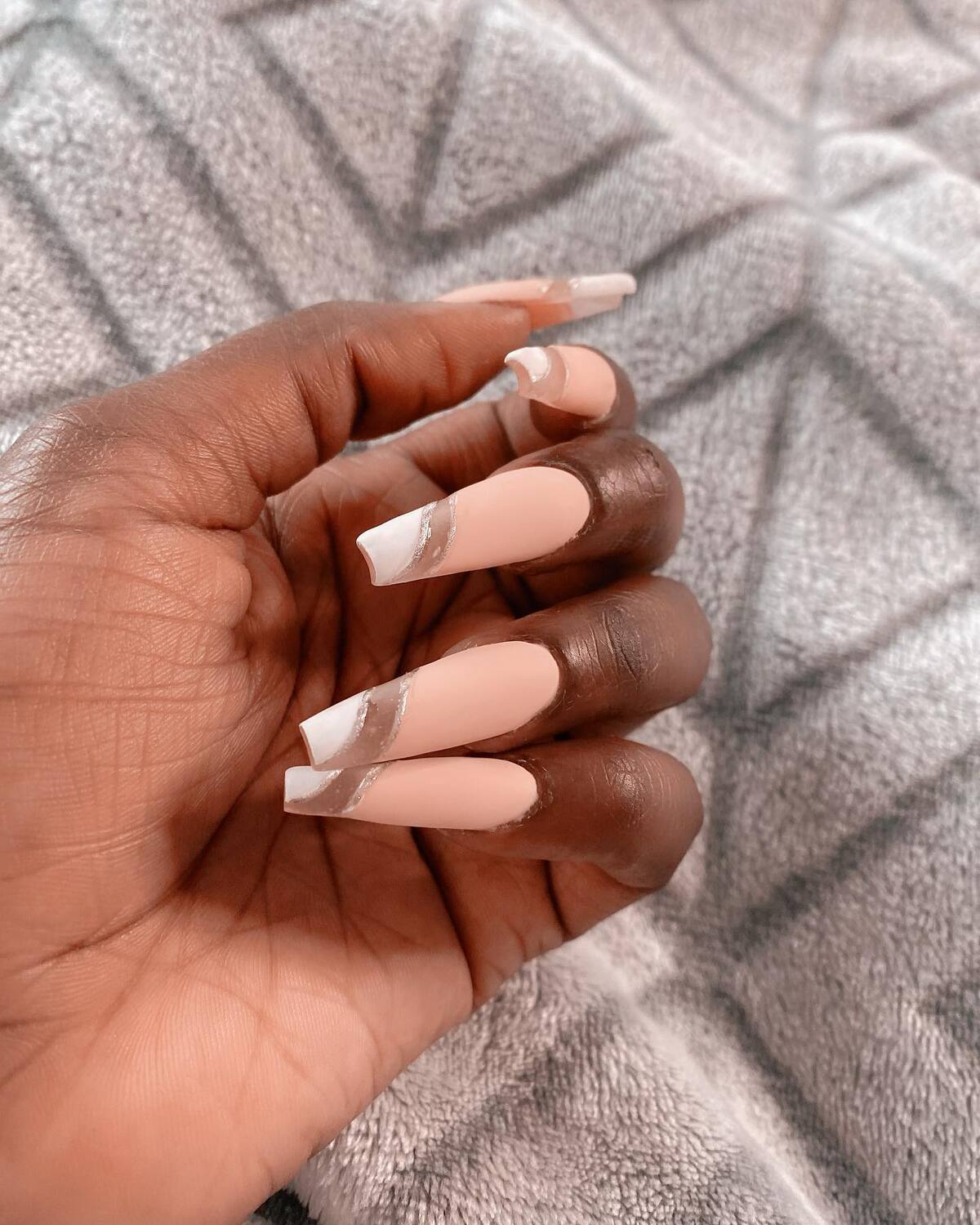 21. Soft Blush Neutrals with a Frosted Twist