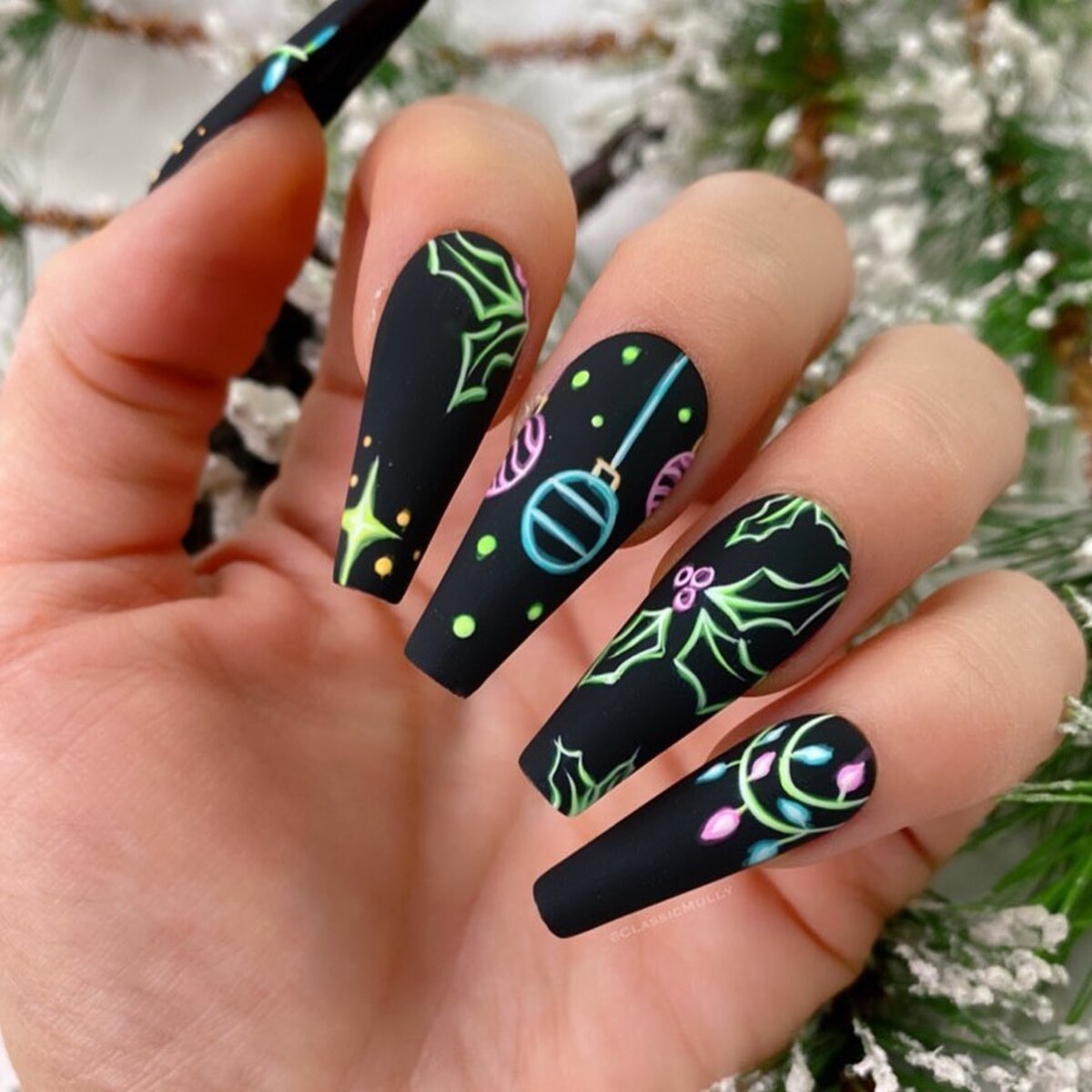 24. Neon Christmas Lights on Black Nails