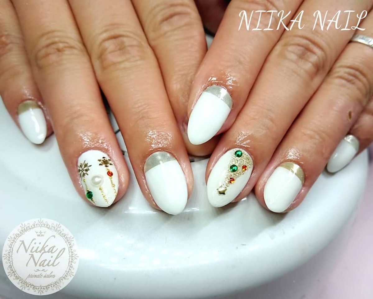 2. Elegant White with Golden Holiday Accents