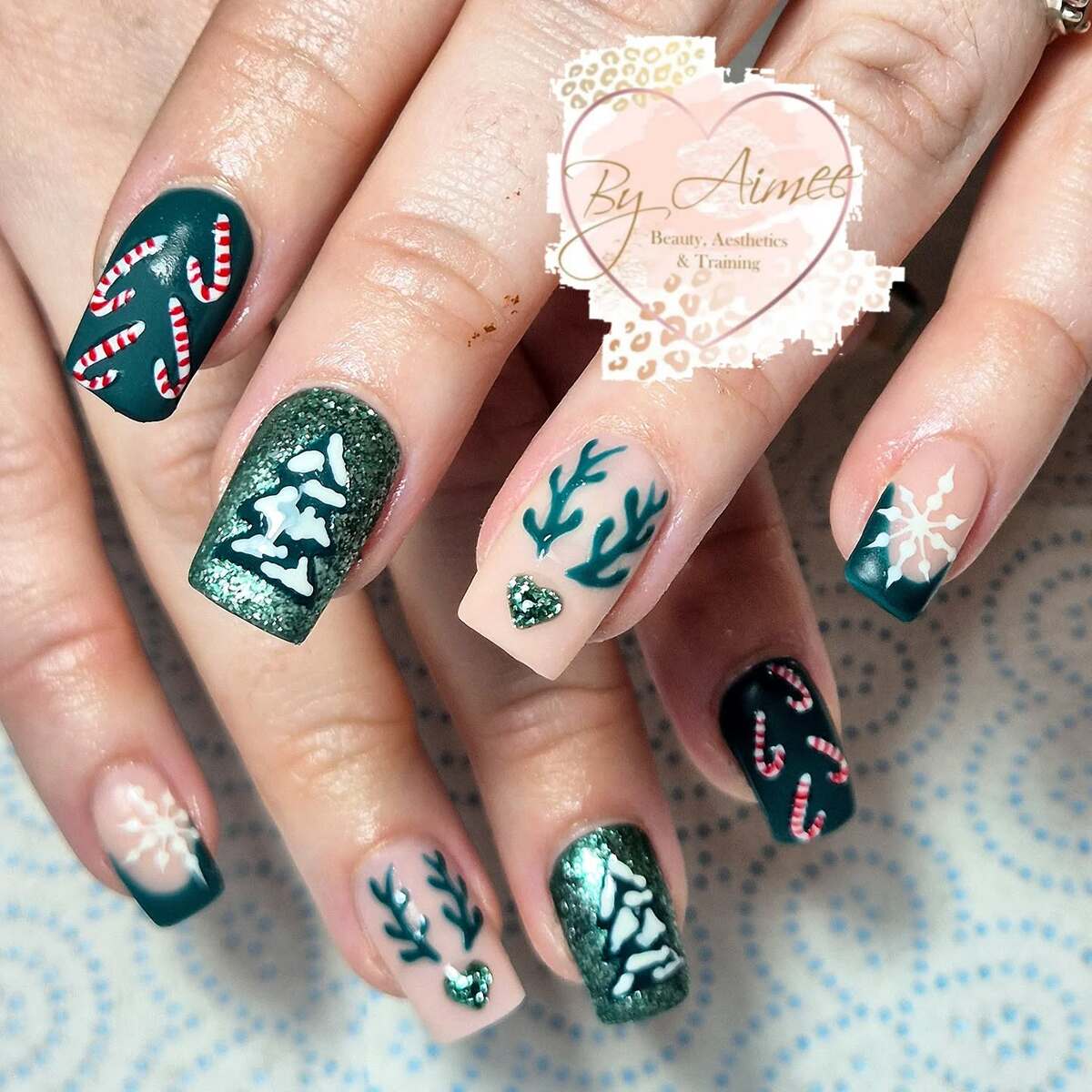 24. Playful Holiday Candy Cane Mix
