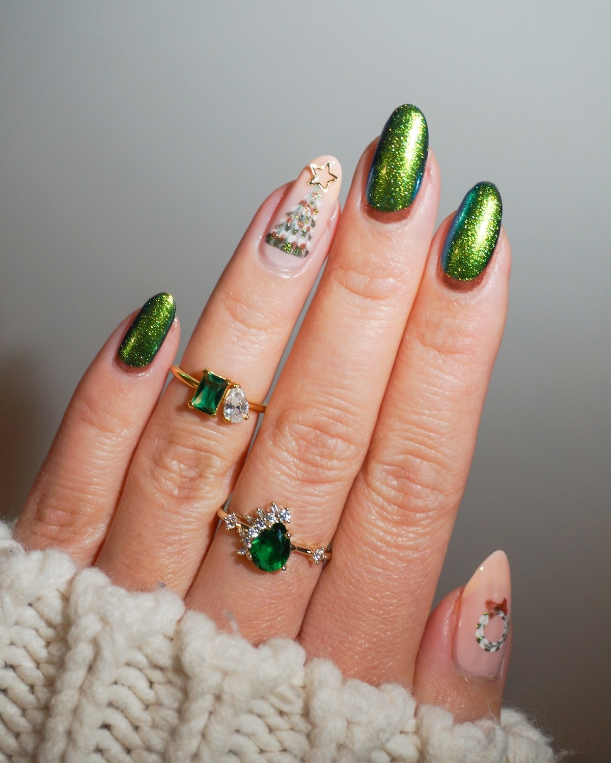 9. Glittering Christmas Elegance