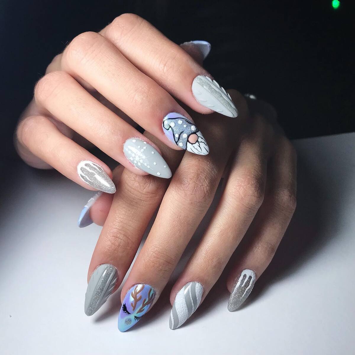 32. Winter Wonderland Christmas Nails